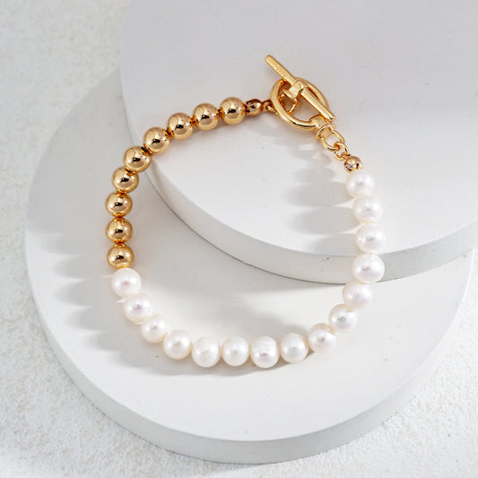 Modisches Perlenarmband