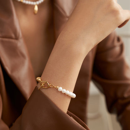 Modisches Perlenarmband